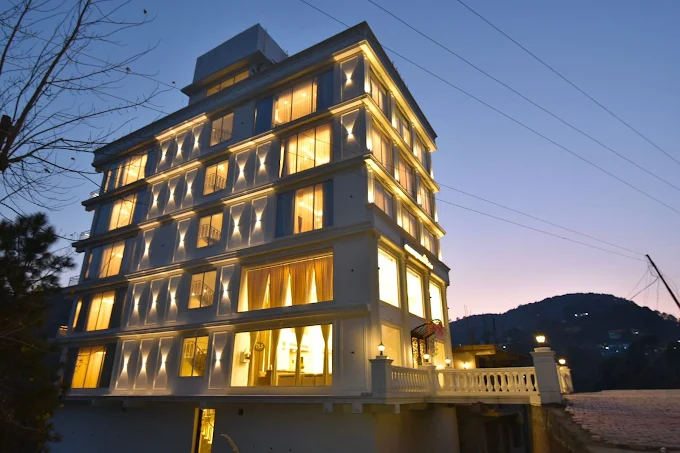 Claret Inn & Suites
